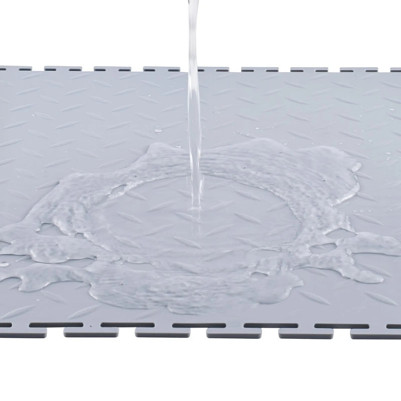 VEVOR savienojamas garāžas grīdas flīzes 513 × 513 × 5 mm, 8 gab., neslīdoši PVC paklāji ar rombveida reljefu, sudraba krāsā