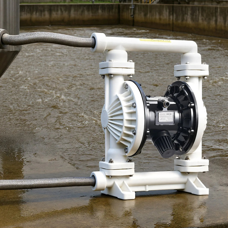 VEVOR pneimatiskais dubultmembrānu sūknis, maks. plūsma 95 l/min, standarta ieplūde un izplūde, polipropilēna korpuss, divas membrānas, paredzēts dīzeļdegvielai, smērvielām, petrolejai un benzīnam