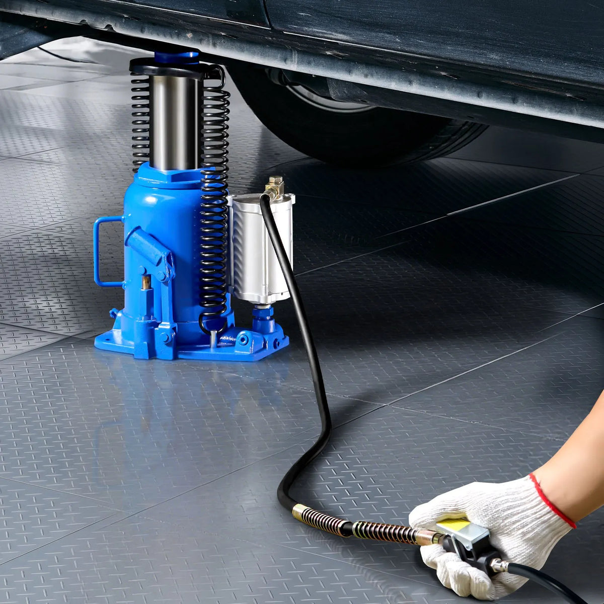 VEVOR Pneumatic Hydraulic Bottle Jack 32 t, Lifting Range 255–415 mm, Pneumatic/Manual Heavy-Duty Welded Jack with Pump for SUV, Pickup, Truck and Car Repair, Blue