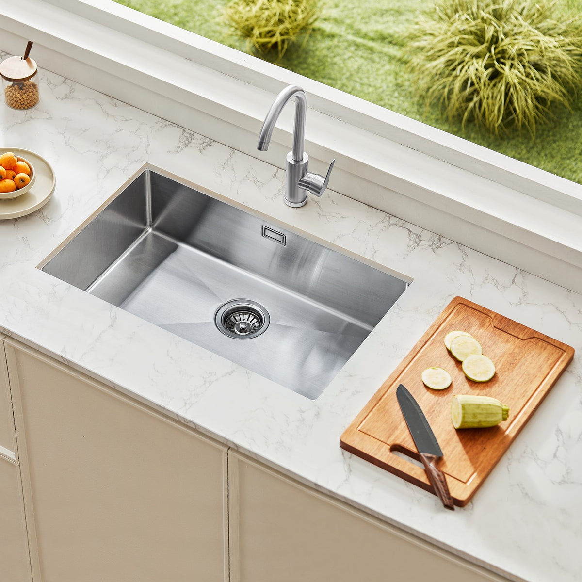 VEVOR Stainless Steel Kitchen Sink 76 cm, Single Bowl, Undermount or Top Mount, Bar Style