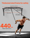 Pievilkšanās stienis ar vairākiem satvērieniem – pie sienas stiprināms, izturīgs trenažieris mājas sporta zālei