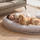 VEVOR cilvēka izmēra suņu gulta, 1760 × 1220 × 240 мм, ortopēdiska atmiņas putu gulta cilvēkiem un mājdzīvniekiem, ar sānu kabatu, rokturi un rāvējslēdzēju, noņemams un veļasmašīnā mazgājams pārvalks, pelēka