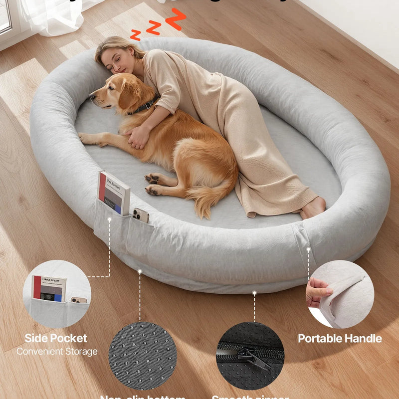 VEVOR cilvēka izmēra suņu gulta, 1780 × 1200 × 240 mm, ortopēdiska atmiņas putu gulta cilvēkiem un mājdzīvniekiem, ar sānu kabatu, rokturi un rāvējslēdzēju, noņemams veļasmašīnā mazgājams pārvalks, pelēka