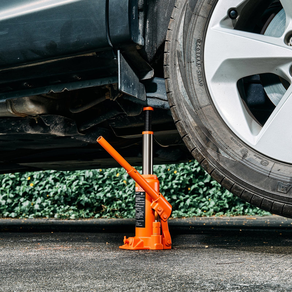 Hydraulic bottle jack, 6 t, 195–375 mm, orange