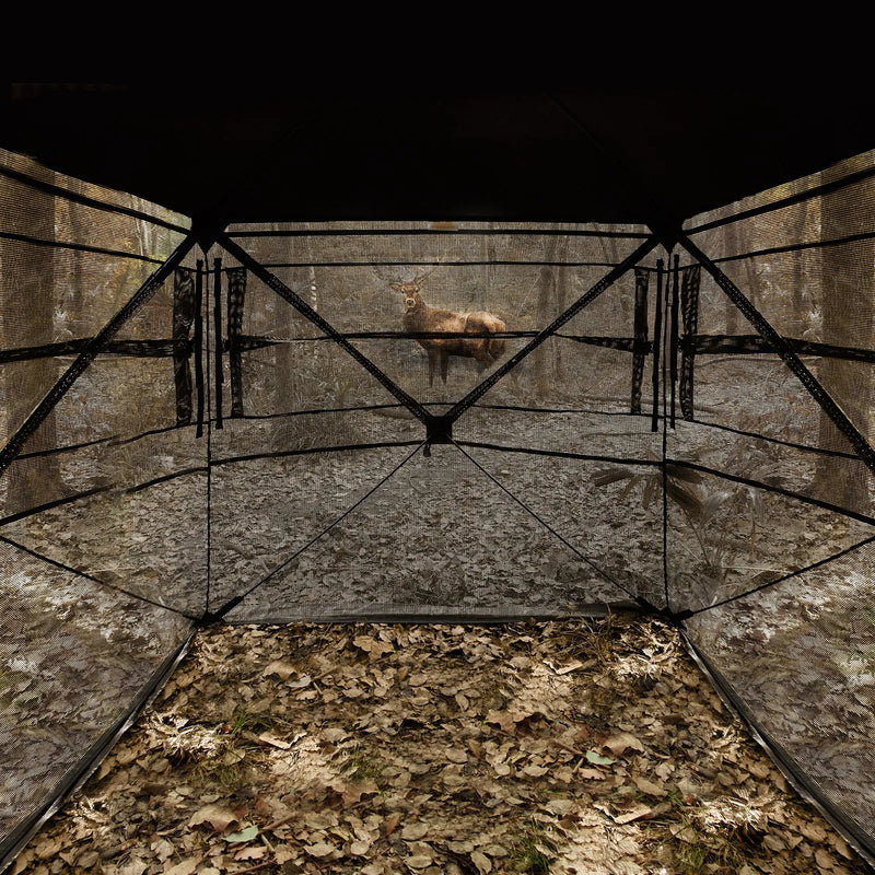 Medību slēpnis ar 270° caurskatāmu vienvirziena sietu, paredzēts 4–5 personām