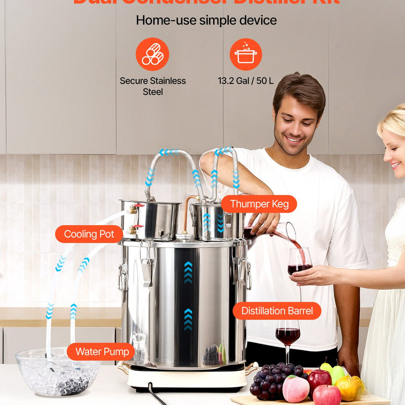50L divu kondensatoru nerūsējošā tērauda destilācijas aparāts ar iebūvētu termometru uz vāka un ūdens cirkulācijas sūkni, piemērots alkohola destilācijai