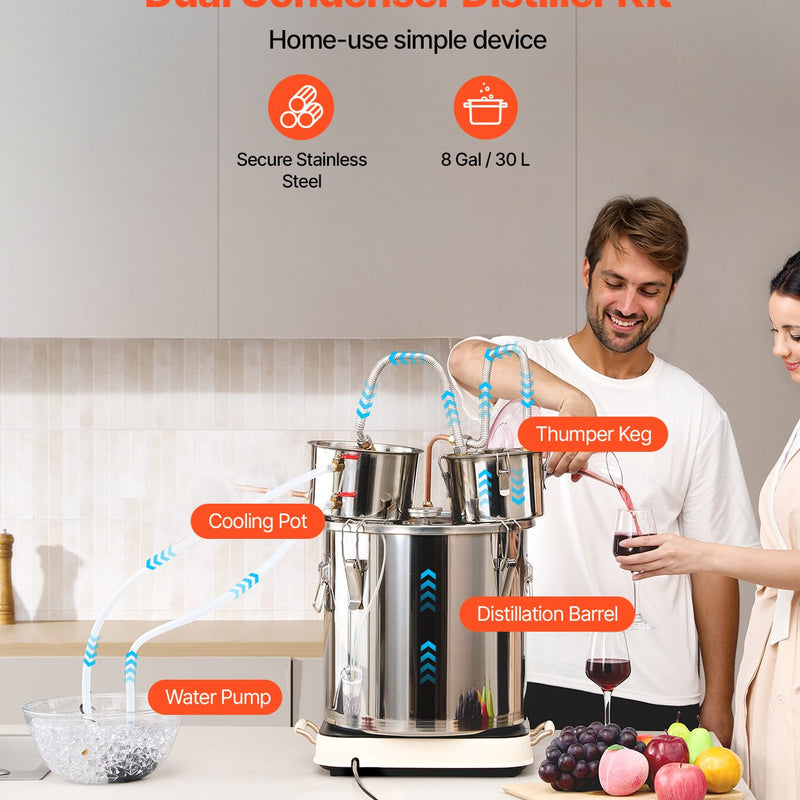30L destilācijas aparāts ar iebūvētu termometru uz vāka un 8W ūdens cirkulācijas sūkni, šo iekārtu var izmantot augļu vīnu, brendija, degvīna, viskija, etanola, ūdens un ēterisko eļļu destilācijai.