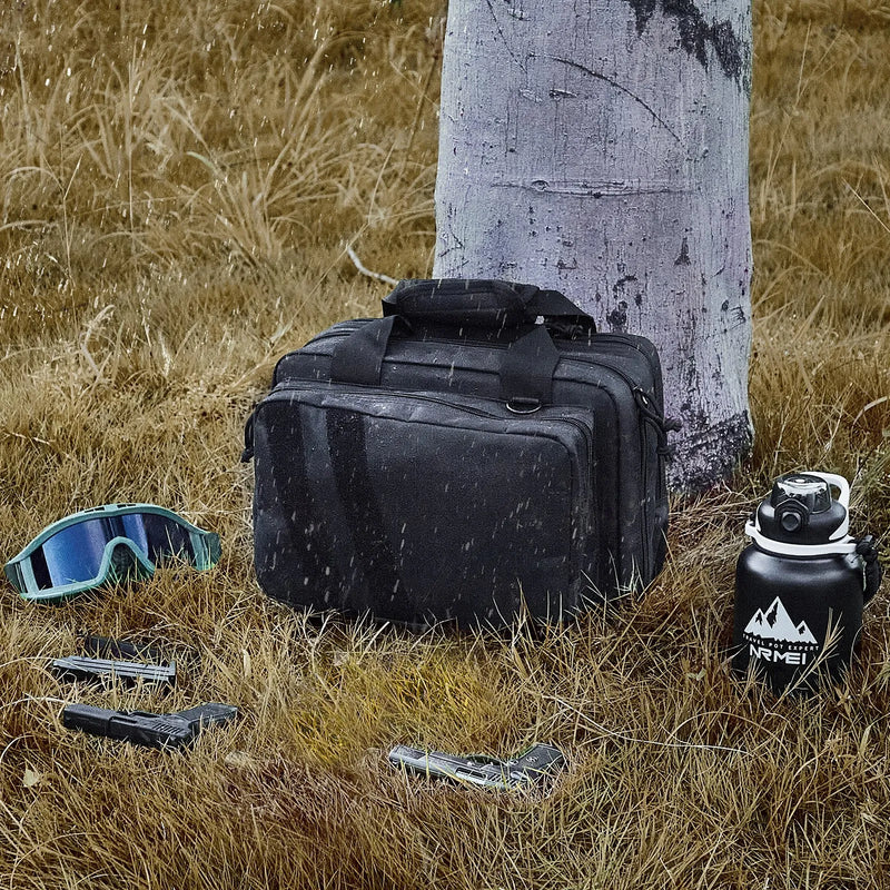 Taktiskā šautuves soma divām pistolēm — 2 noņemamas somiņas, 6 magazīnas, aizslēdzama, melna