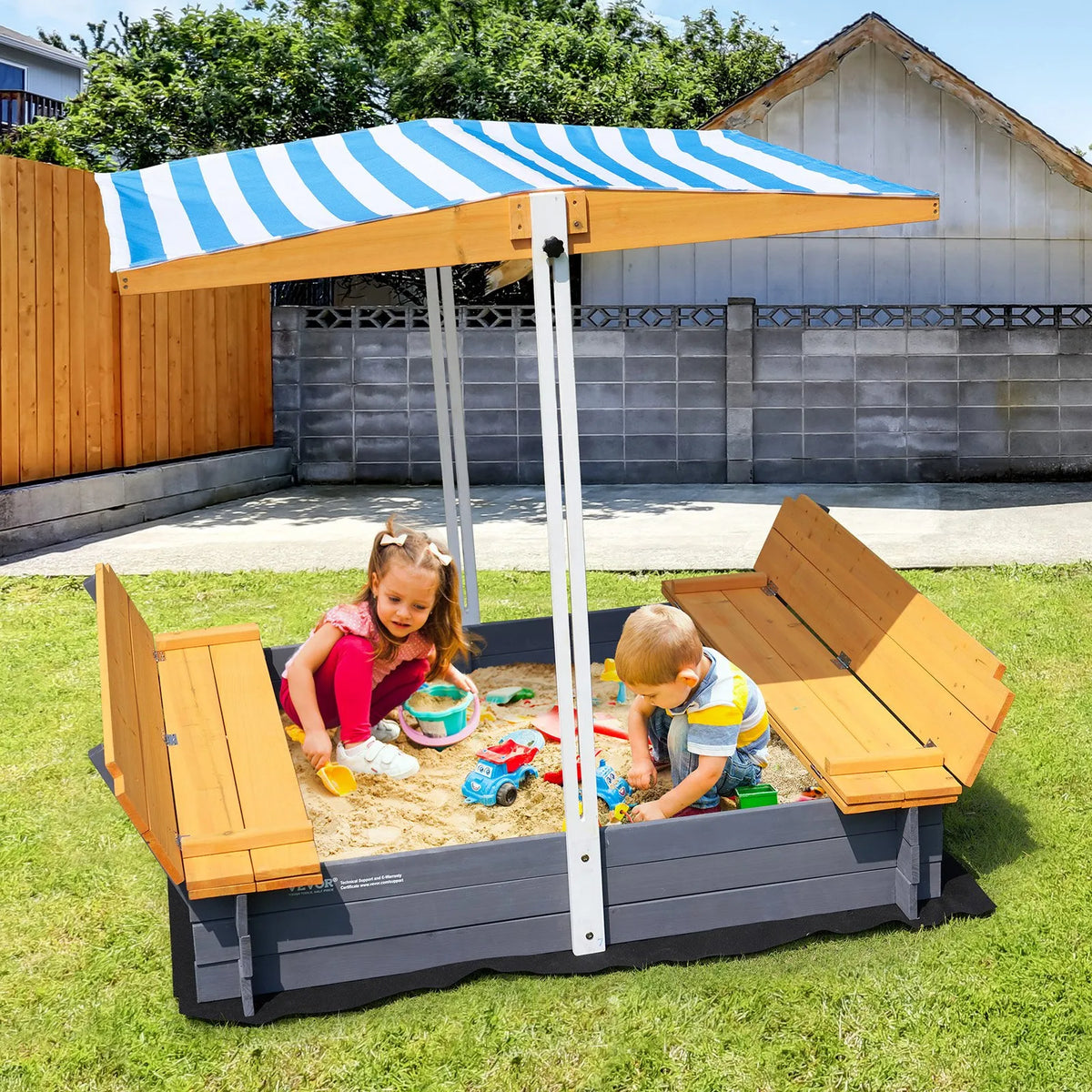 VEVOR Wooden Sandbox with Canopy and Foldable Benches, 145.5 × 120 × 120 cm