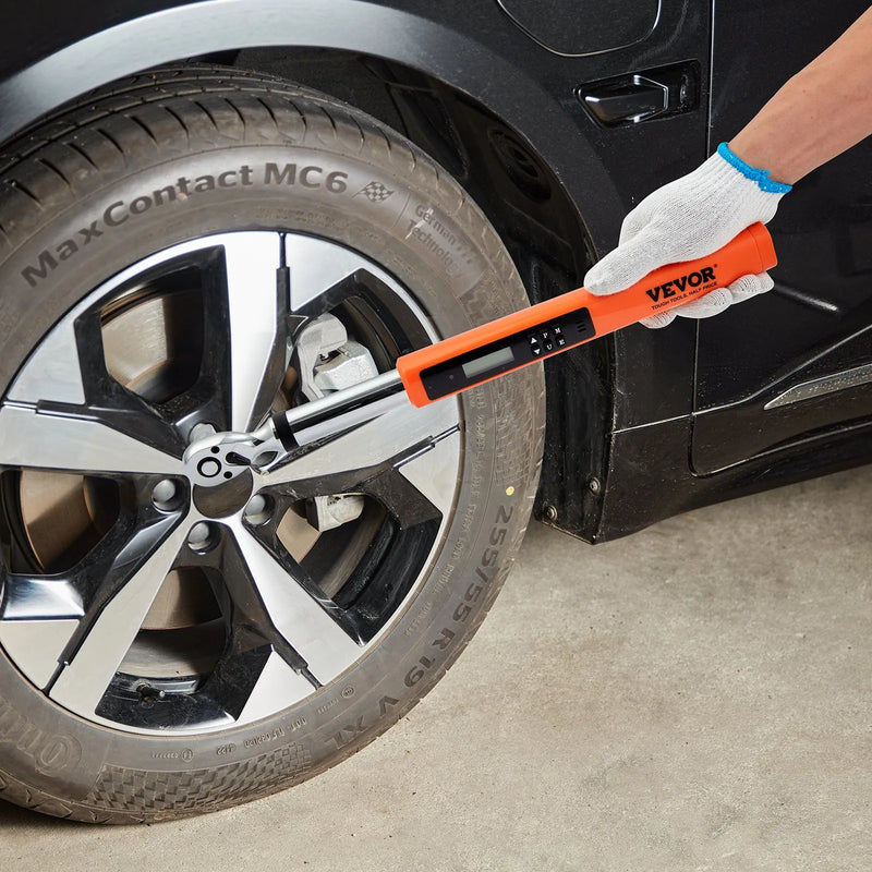 Digitālais momentslēdzis, 9,5 mm piedziņa, 5–50 Nm, ±2 % precizitāte, LCD displejs, LED brīdinājums, 3 darba režīmi