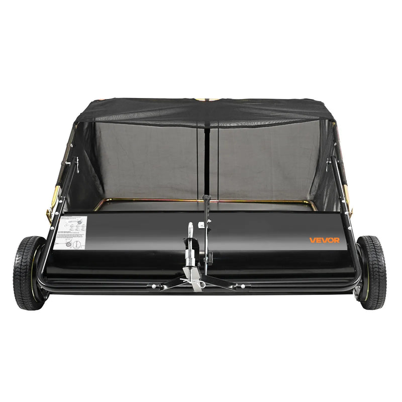 VEVOR piekabināms zāliena slaucītājs, 127 cm darba platums, 26 cu. ft liela ietilpība lapu un zāles savākšanai, pastiprinātas konstrukcijas dārza slaucītājs ar regulējamu slaucīšanas augstumu, pagalmam, zālienam un saimniecībai