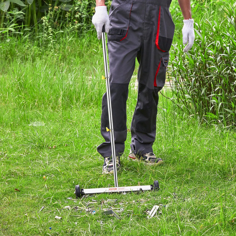 VEVOR magnētiskais savācējs ar riteņiem 43 cm, kravnesība 4,5 kg, viegls magnētiskais savākšanas rīks ar regulējamu rokturi naglu un skrūvju savākšanai garāžās un jumtu darbos