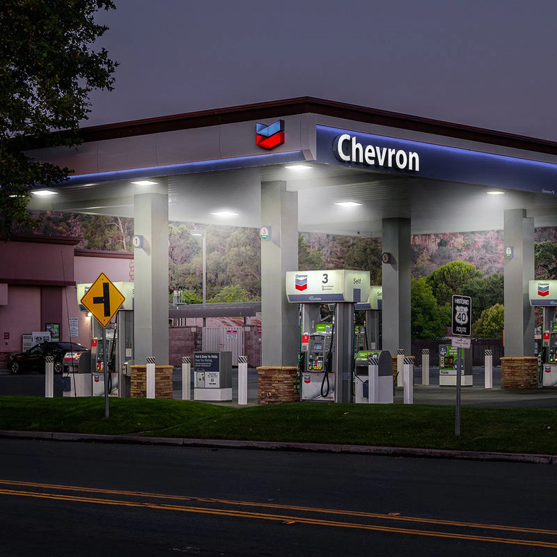 LED griestu gaismeklis, 150 W, 16 500 lm, 5000 K dienasgaisma, komerciālai un industriālai lietošanai, 315 × 315 mm uz virsmas stiprināms griestu apgaismojums degvielas uzpildes stacijām, noliktavām, garāžām, veikaliem un viesnīcām, IP65