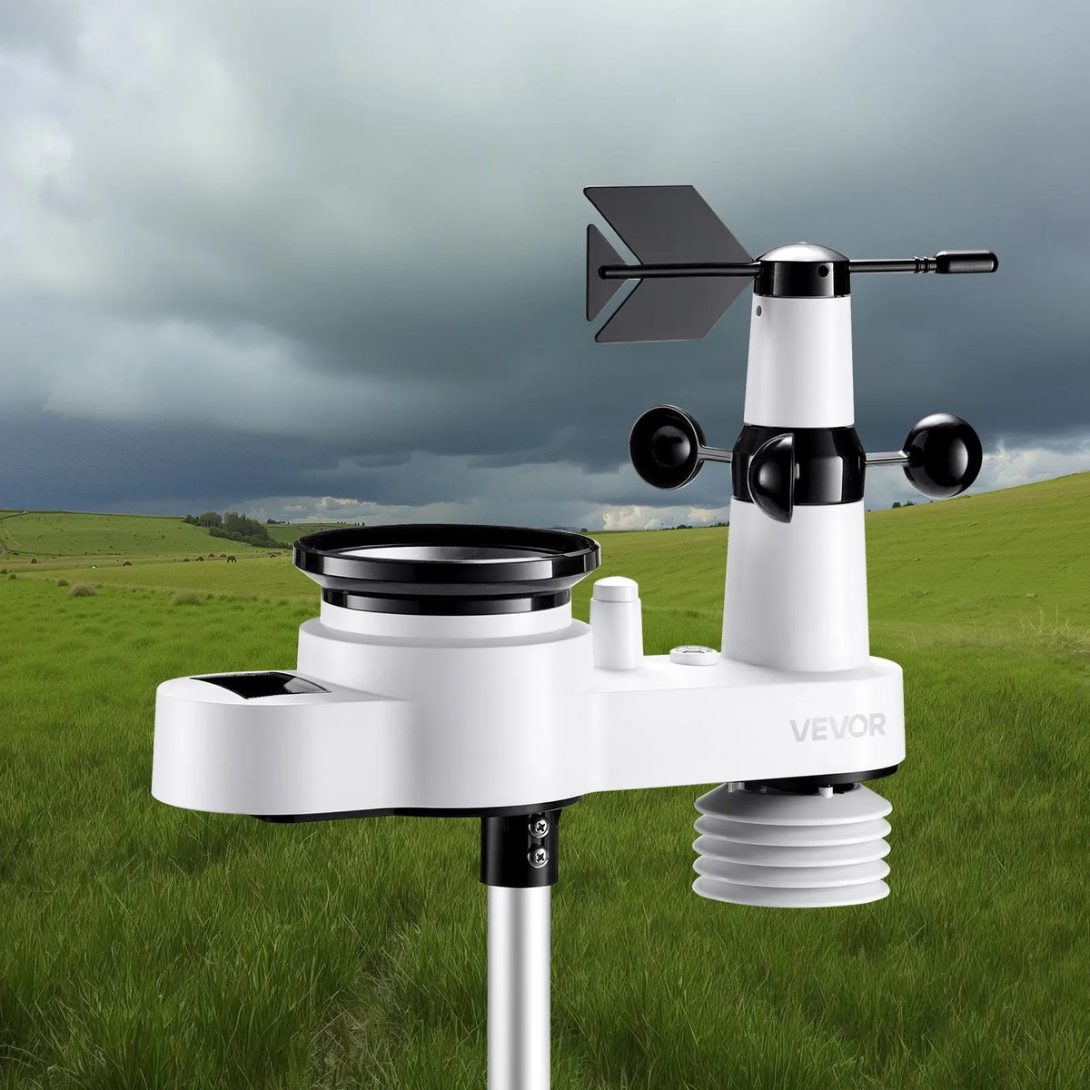 5-in-1 wireless weather station with 190.5 mm VA display, solar-powered outdoor sensor, rain gauge, indoor and outdoor temperature, humidity, wind speed and direction monitoring (no Wi-Fi)