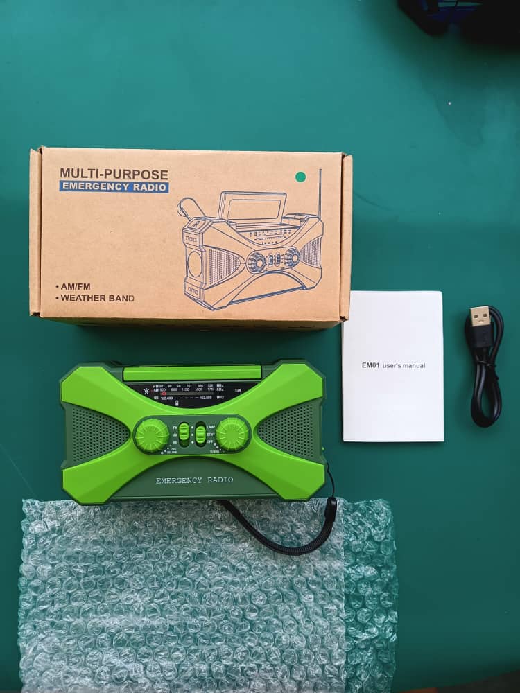 Multi-function emergency radio with built-in 2000 mAh battery – AM/FM, weather band, USB charging