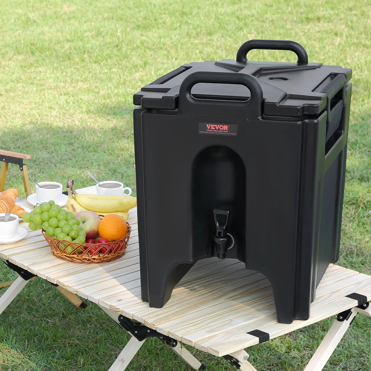 VEVOR Insulated Beverage Dispenser 37.9 L with 3 cm PU Insulation and Two-Tier Tap, for Hot and Cold Drinks