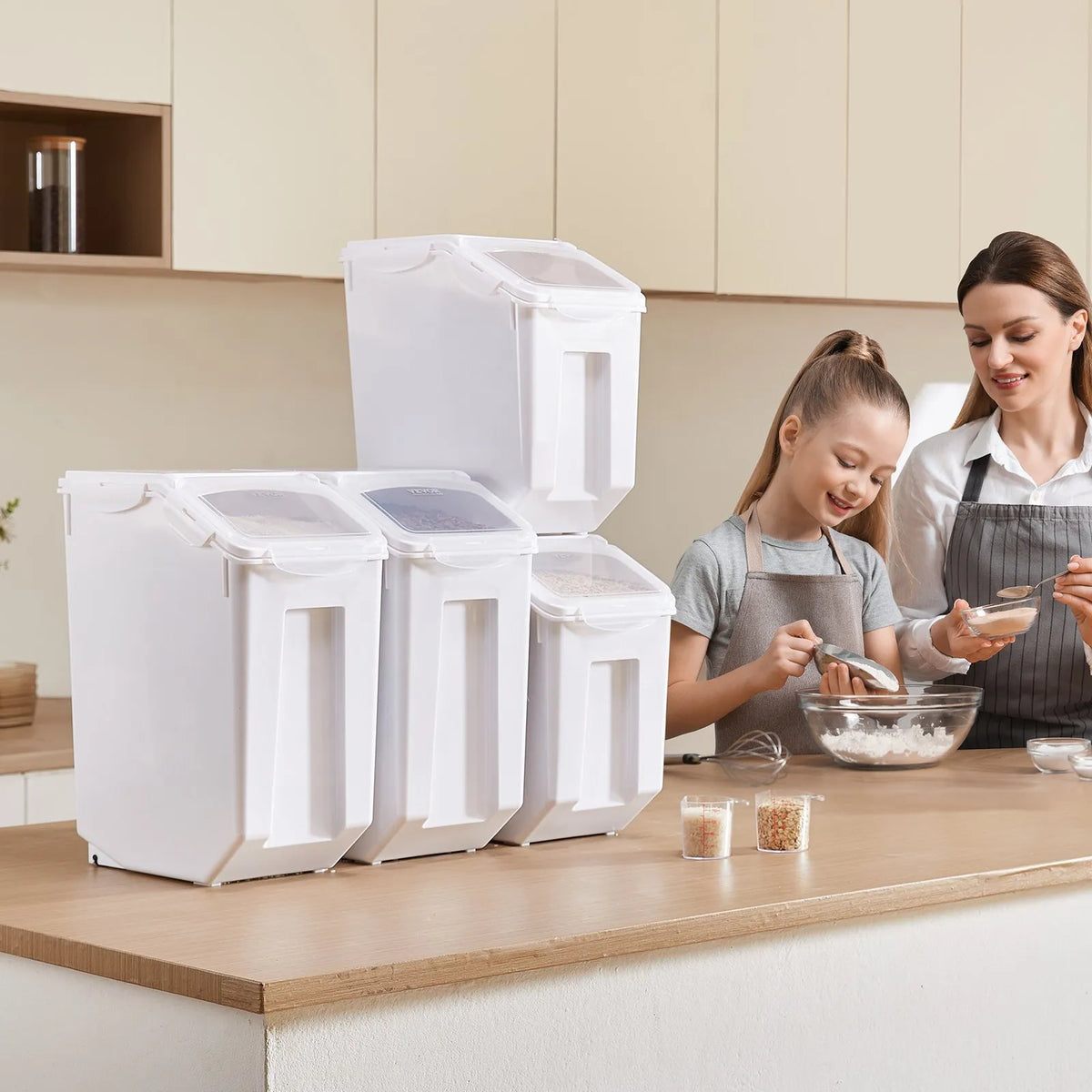 VEVOR Food Storage Container Set with Wheels and Measuring Cups, 2 × 15 l + 2 × 20 l