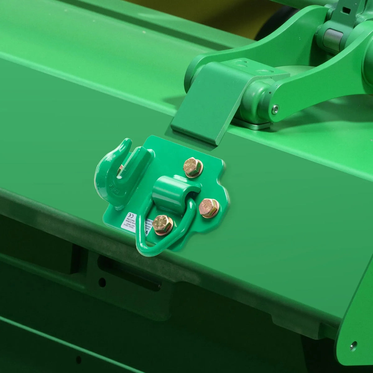 VEVOR traktora kausa āķi 9,5 mm ar stiprinājuma gredzeniem 2 gab. no G70 kalta tērauda ar atbalsta plāksnēm, pārrāvuma izturība līdz 6804 kg, piemēroti traktoriem, UTV, kravas auto un kemperiem, zaļi - ZEMLETES.LV
