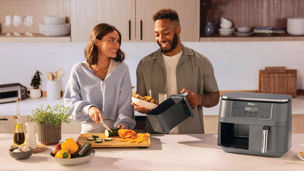 Ninja Dual Zone DZ300EU, 2470 W, 7.6 l hot air fryer with 2 independent 3.8 l zones, 6 cooking functions, SYNC and MATCH modes