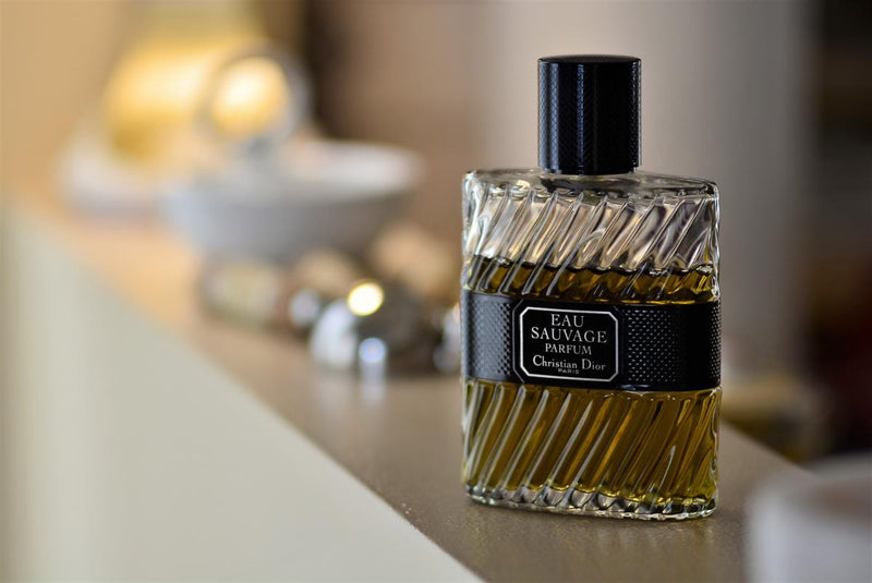 Dior Eau Sauvage Parfum EDP 100ml – klasiski elegants vīriešu aromāts ar citrusaugļu un vetivērijas notīm.