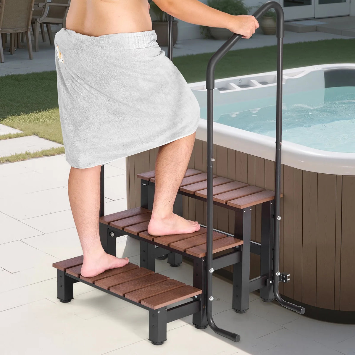 VEVOR burbuļvannas pakāpiens ar roku balstu, 3 pakāpienu āra spa kāpnes, īpaši izturīgas kāpnes virszemes un piepūšamajiem baseiniem, platums 640,1 mm, maksimālā slodze 249,5 kg, piemērotas terasei, lievenim, klājam un piekabēm
