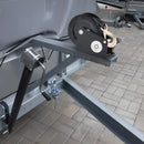 VEVOR rokas vinča, vilkšanas jauda 907 kg (2000 lbs), smagas slodzes laivu piekabes vinča ar 7 m poliestera siksnu, divvirzienu sprūdrata mehānismu un manuālu kloķi, piemērota piekabēm, laivām un ATV