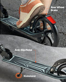 VEVOR divriteņu skrejritenis bērniem no 8+, pusaudžiem un pieaugušajiem, ar regulējamu stūres augstumu, platu pretslīdes platformu, salokāmu vieglu rāmi, kravnesība līdz 99,8 kg, melns.