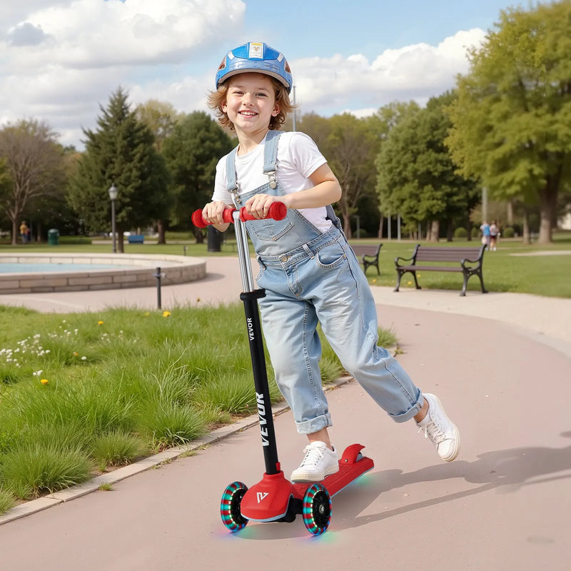 VEVOR trīsriteņu skrejritenis bērniem no 3 gadu vecuma ar LED gaismas riteņiem, regulējamu stūres augstumu, platu pretslīdes platformu un vieglu alumīnija rāmi, kravnesība līdz 74,8 kg, sarkans