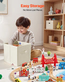 VEVOR Koka vilciena komplekts 113 gab. ar uzglabāšanas kasti, pilsētas tematikas dzelzceļa rotaļlieta bērniem 3–8 gadiem, savietojams ar populāriem zīmoliem, Ziemassvētku vai dzimšanas dienas dāvana zēniem un meitenēm