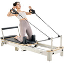 VEVOR salokāms pilates reformeris ar sēdēšanas kasti, pilates gulta ar dubulto pretestību (atsperes un troses), piemērots iesācējiem un pieredzējušiem lietotājiem mājas sporta zālei, slodze līdz 181 kg - ZEMLETES.LV