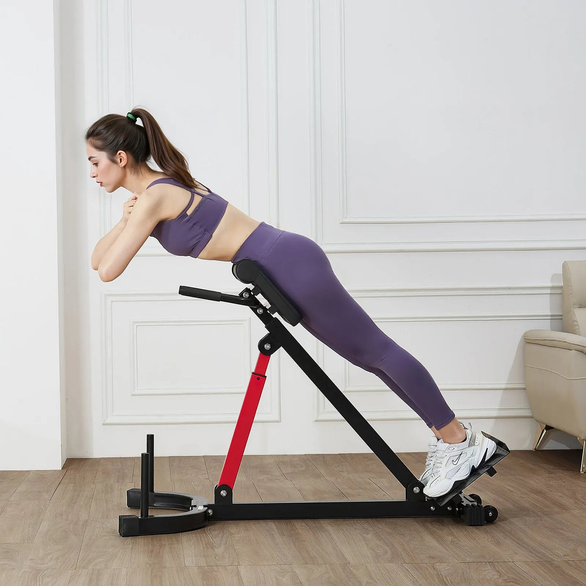 VEVOR romiešu krēsls hiperekstenzijai, regulējams trenažieris mājas sporta zālei sēžas, augšstilbu aizmugures, muguras lejasdaļas un vēdera muskuļu treniņiem, slodze līdz 158,8 kg - ZEMLETES.LV