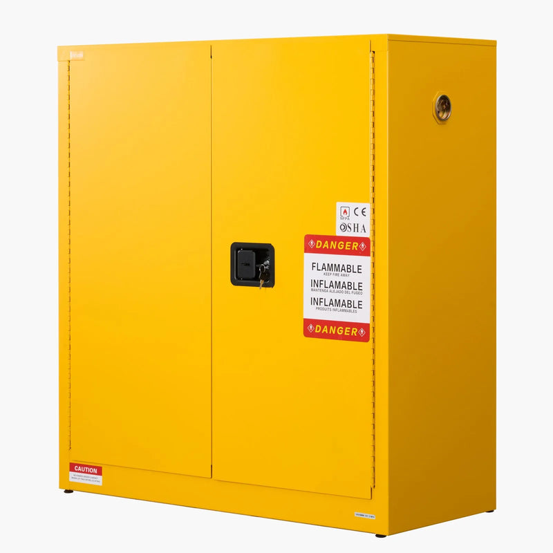 VEVOR 109,8 l uzliesmojošu šķidrumu drošības skapis 1092 × 460 × 1180 mm, Q235 un cinkota tērauda skapis ar 2 durvīm un 2 regulējamiem plauktiem, komerciālai, rūpnieciskai un mājas lietošanai, dzeltens.
